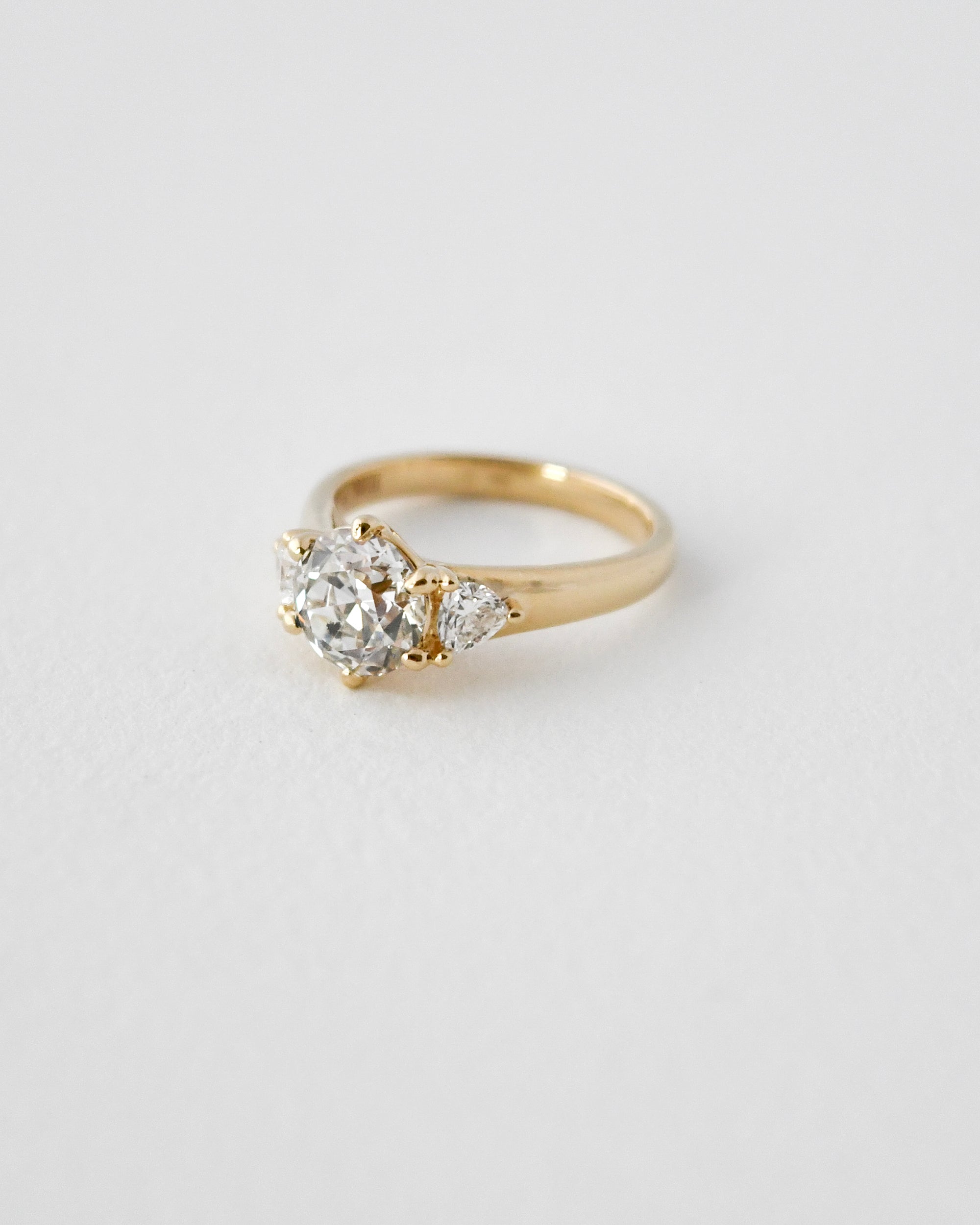ANGE RING
