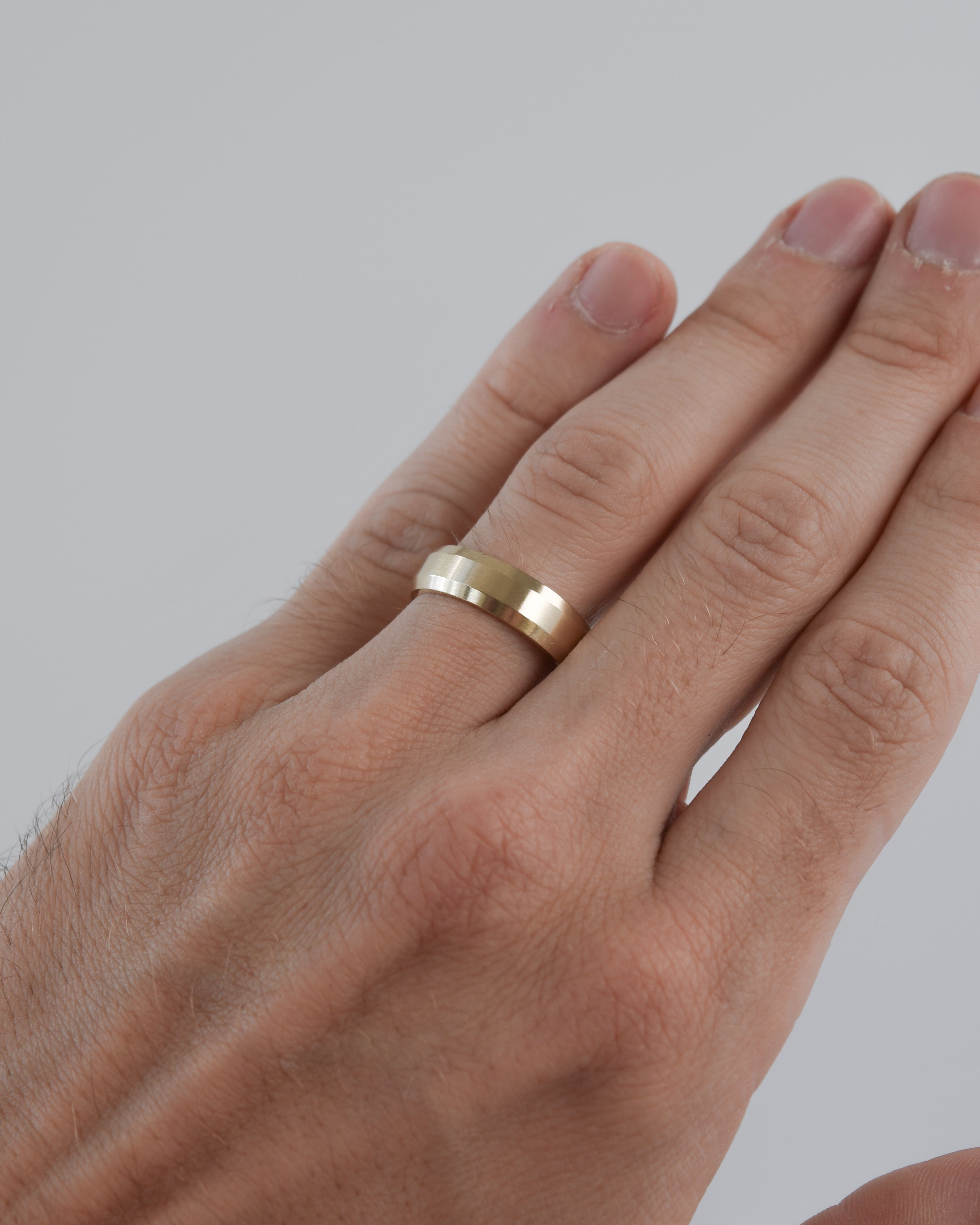 BEVELED EDGE BAND | 6MM