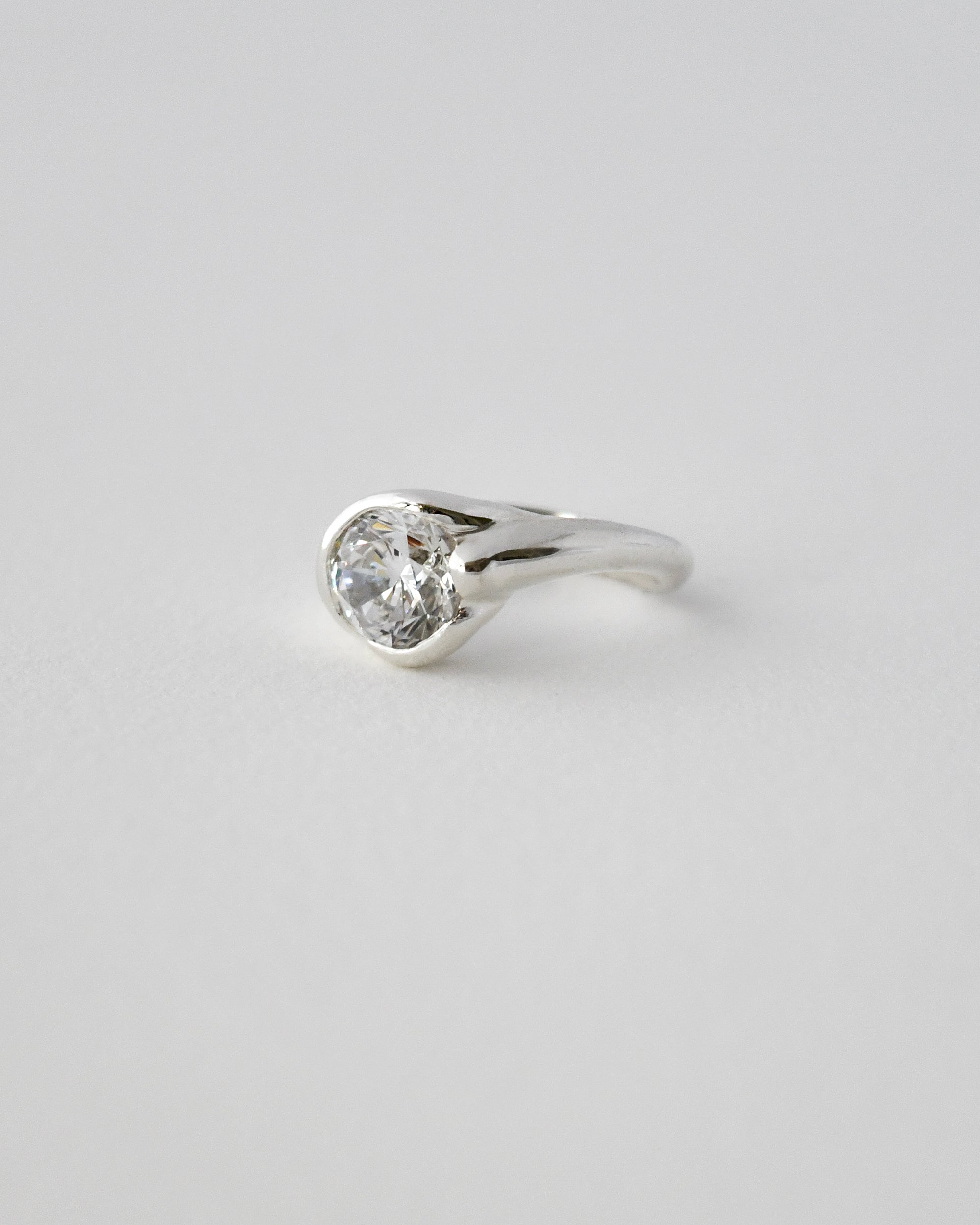 CURRENT SOLITAIRE