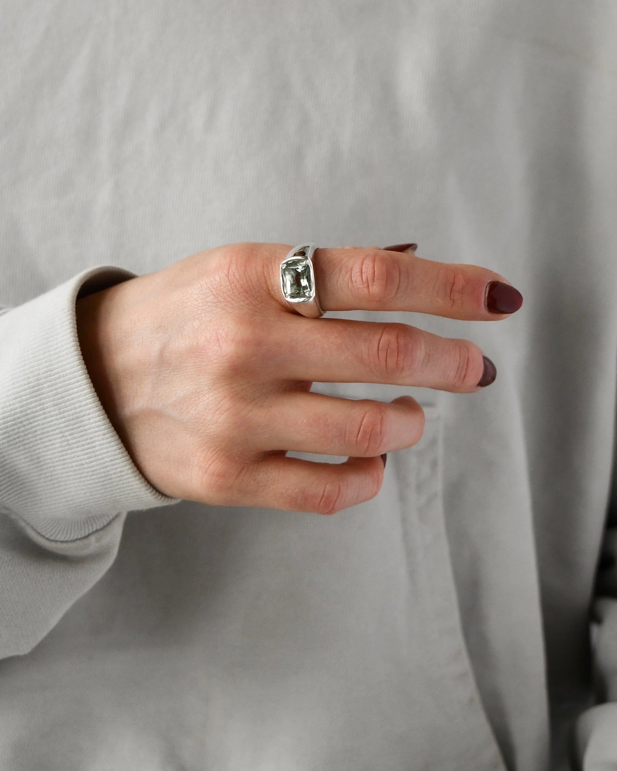Mrs. Green Quartz Fumé Ring (size: 52) Mrs. Green Quartz Fumé Ring (size: 52)