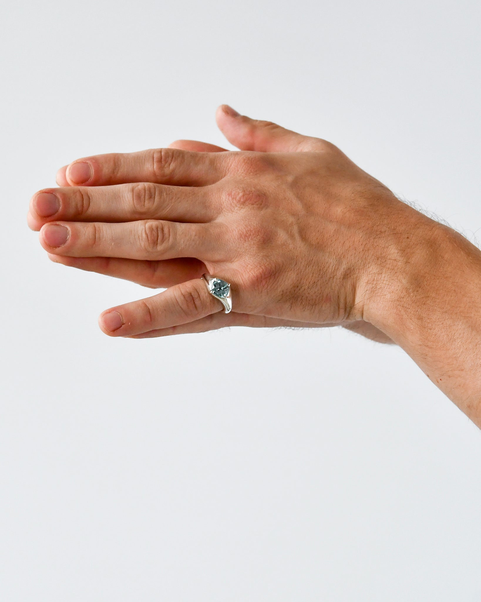 WHIRLPOOL RING | SKY BLUE TOPAZ