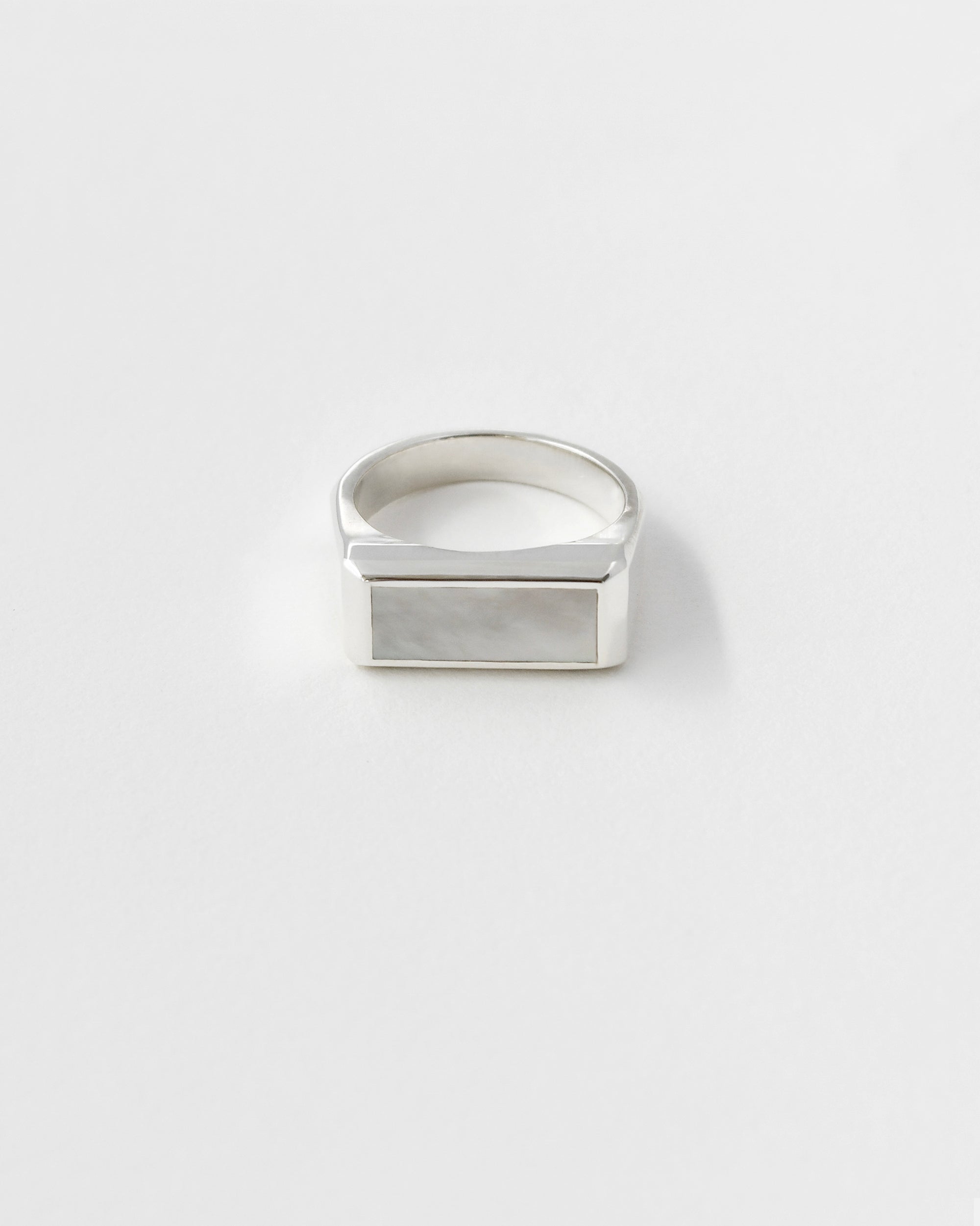 BASIN RING | MOTHER OF PEARL
