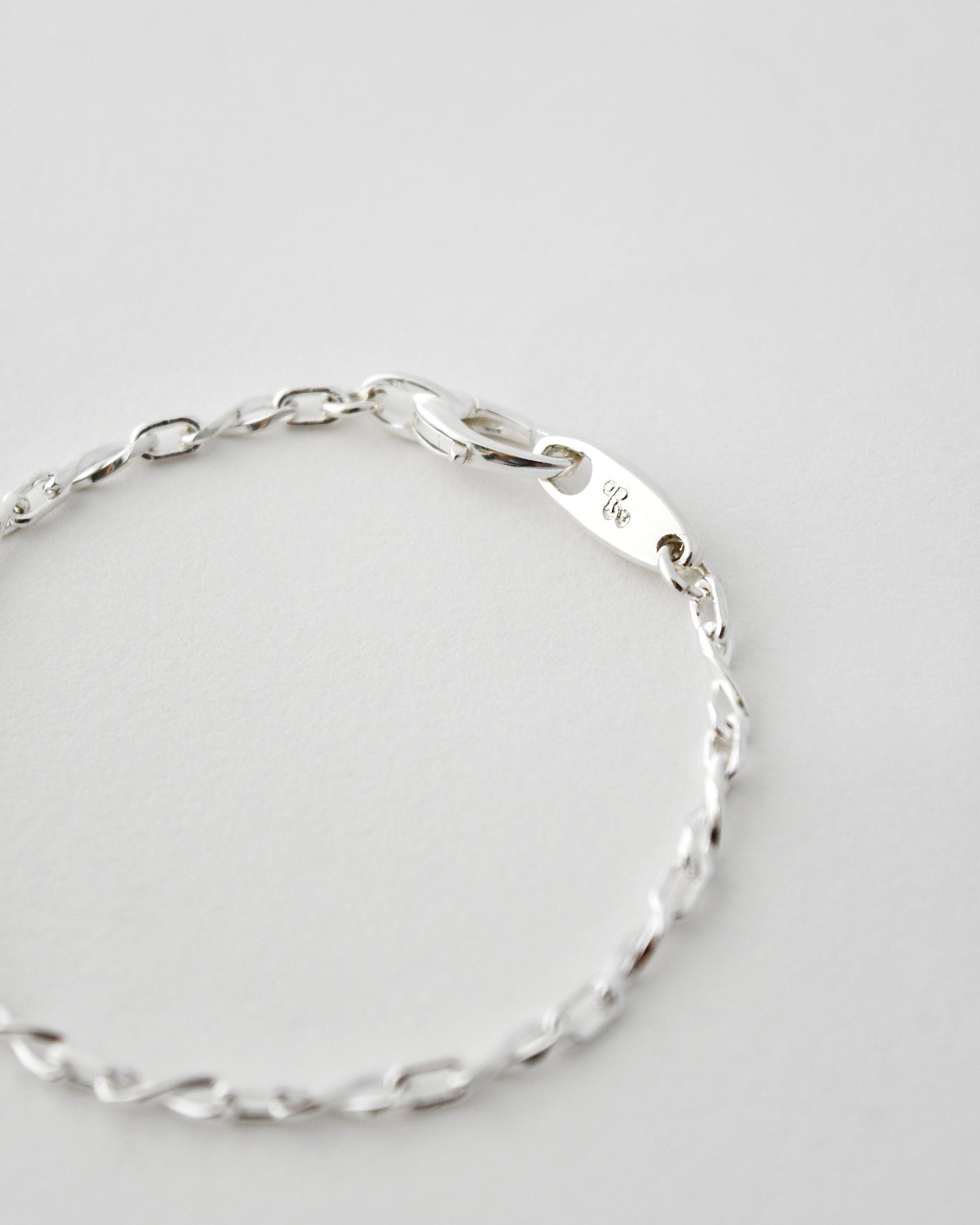heres　CETACEA BONE BRACELET 22cm CETACEA BONE BRACELET – h'eres