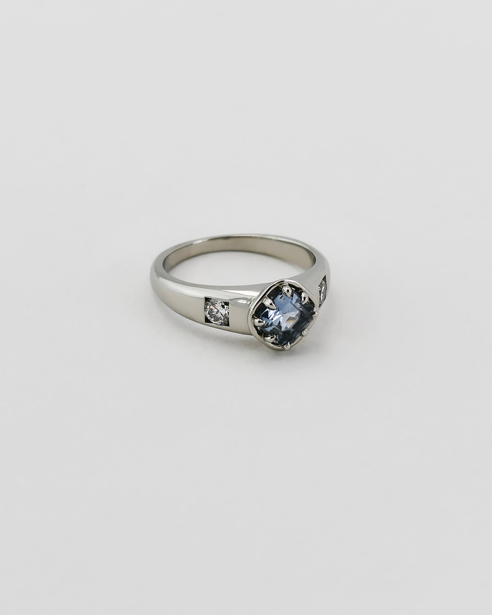 DELPHINIUM RING | SKY BLUE SAPPHIRE