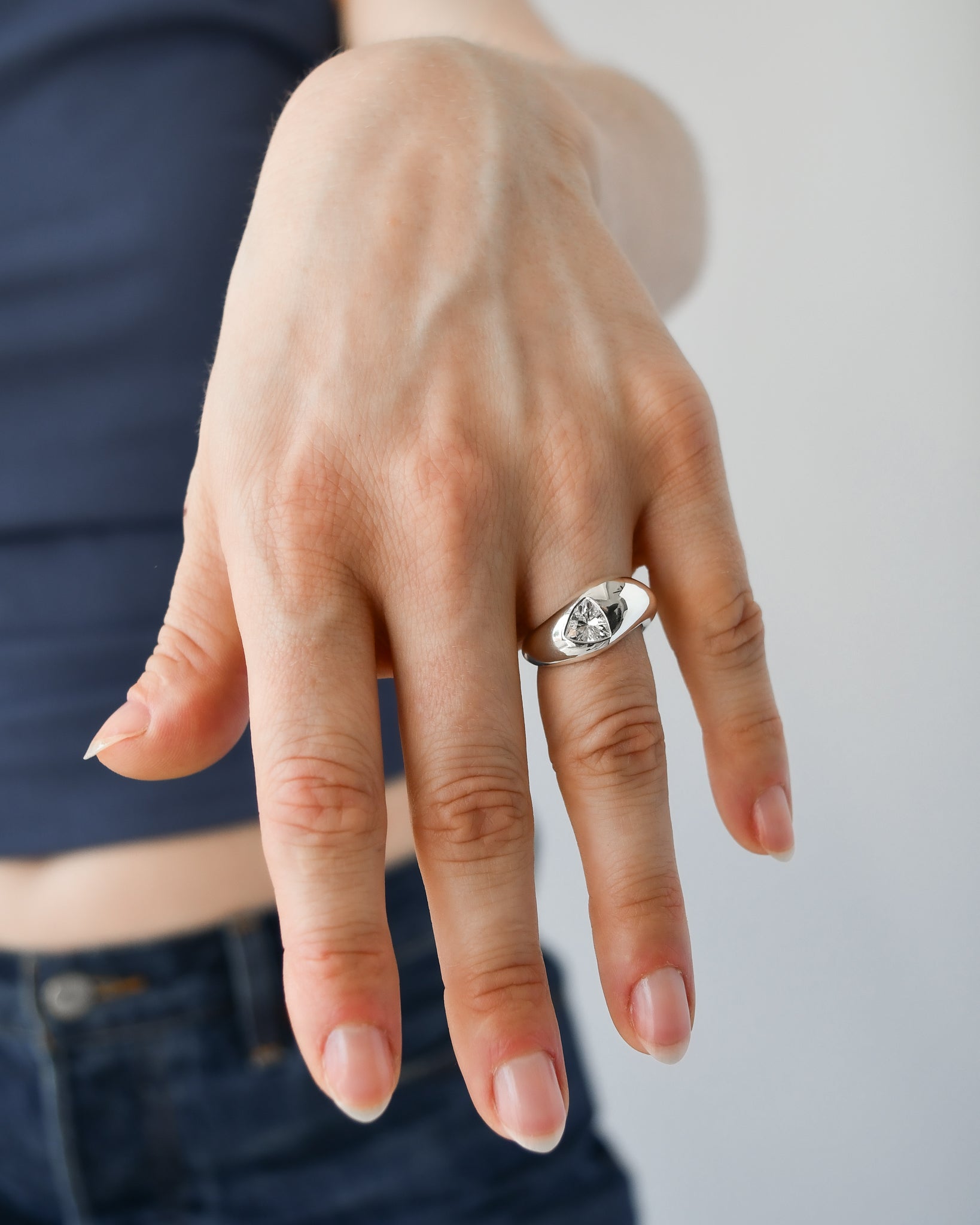 RING 106 | WHITE SAPPHIRE